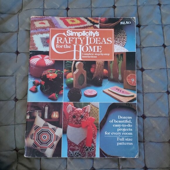 3 Vintage Craft & Crochet Pattern Books 1980s-90s - Picture 2 of 7